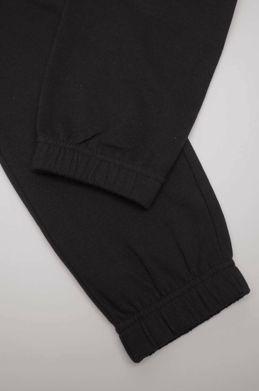 Coccodrillo pantaloni de trening din bumbac pentru copii culoarea negru neted - Pled.ro