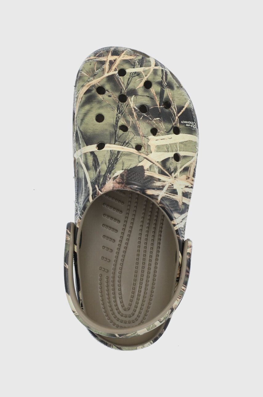 Crocs Papuci culoarea verde CLASSIC.REALTREE.12132-khaki - Pled.ro