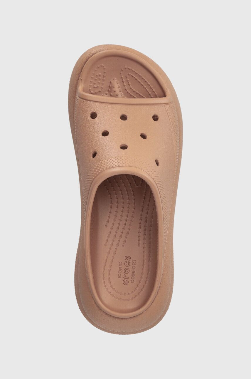 Crocs papuci Classic Crush Slide femei culoarea maro cu platforma 208731 - Pled.ro