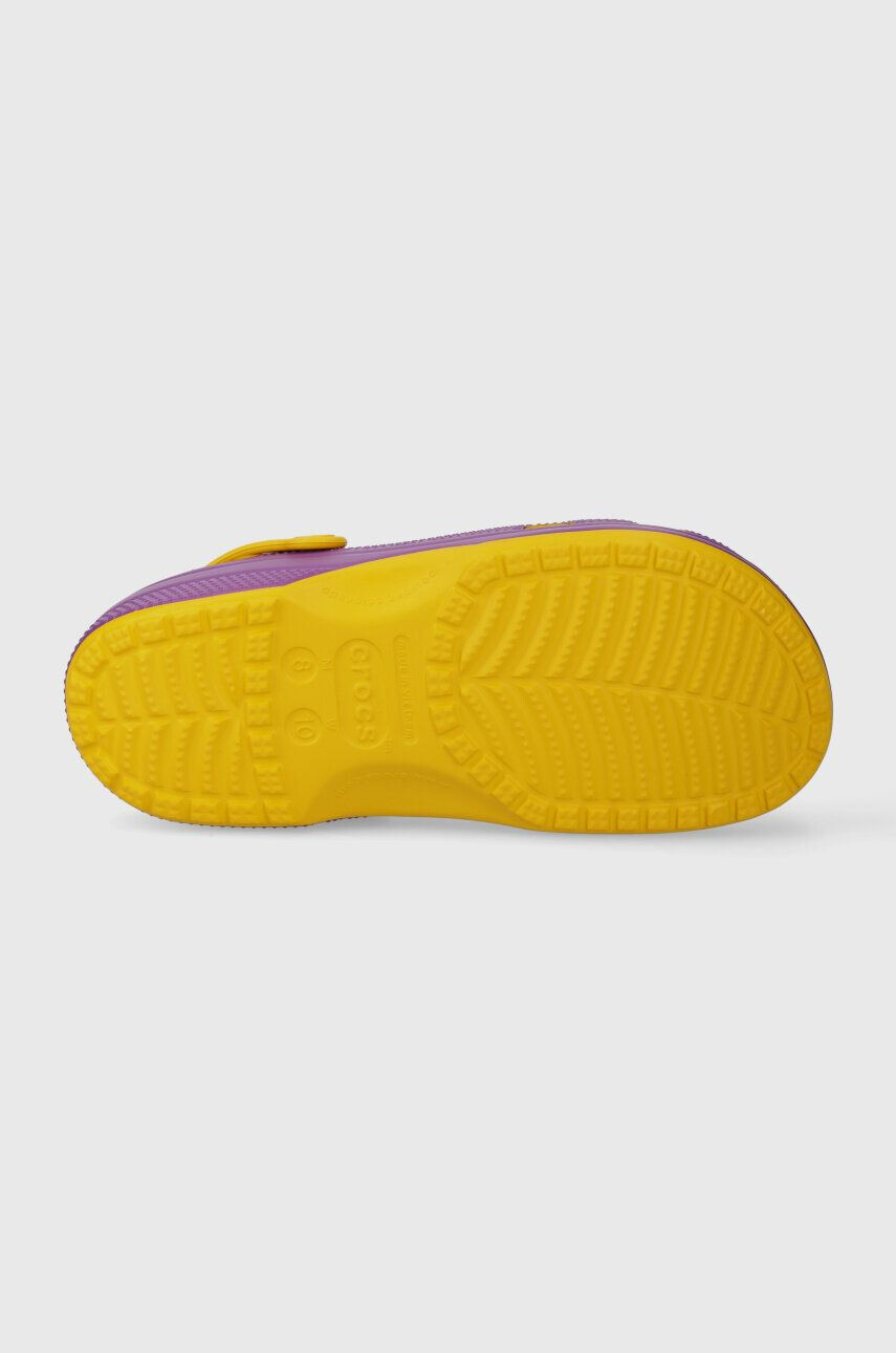 Crocs papuci NBA Los Angeles Lakers Classic Clog culoarea violet 208650 - Pled.ro