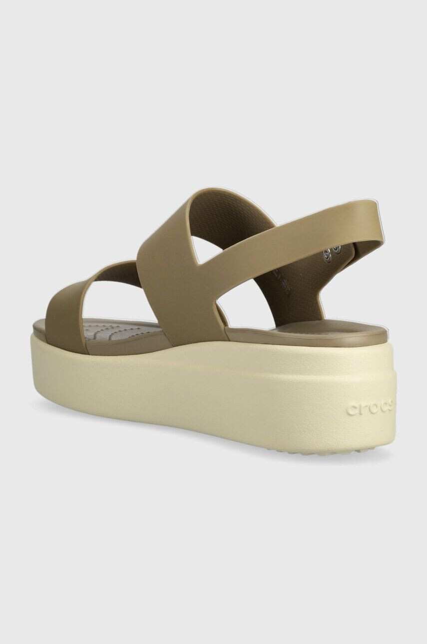 Crocs sandale Brooklyn Low Wedge femei culoarea bej cu platforma 206453 - Pled.ro