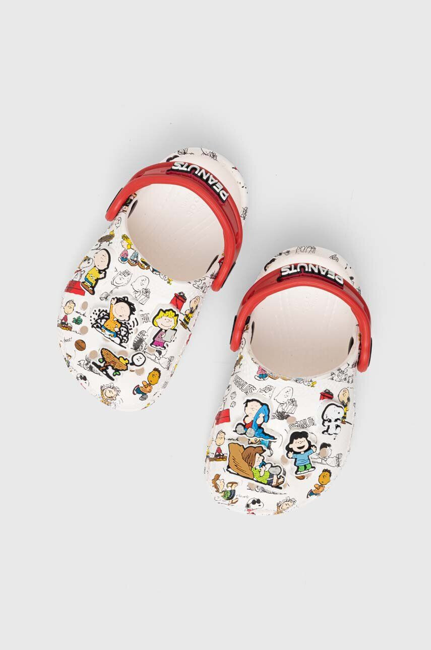 Crocs slapi copii PEANUTS CLASSIC CLOG culoarea alb - Pled.ro