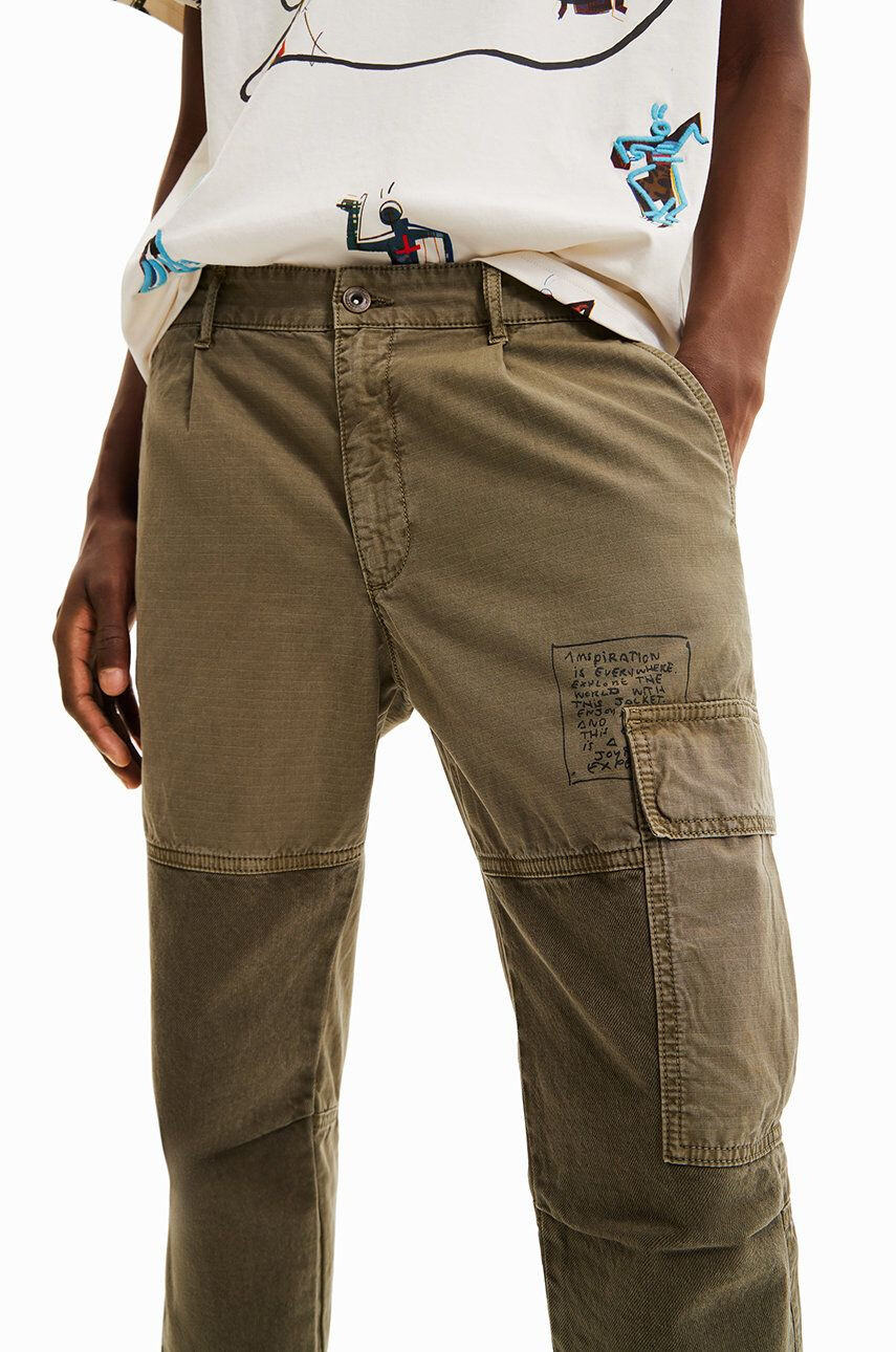 Desigual pantaloni de bumbac barbati culoarea maro cu fason cargo - Pled.ro