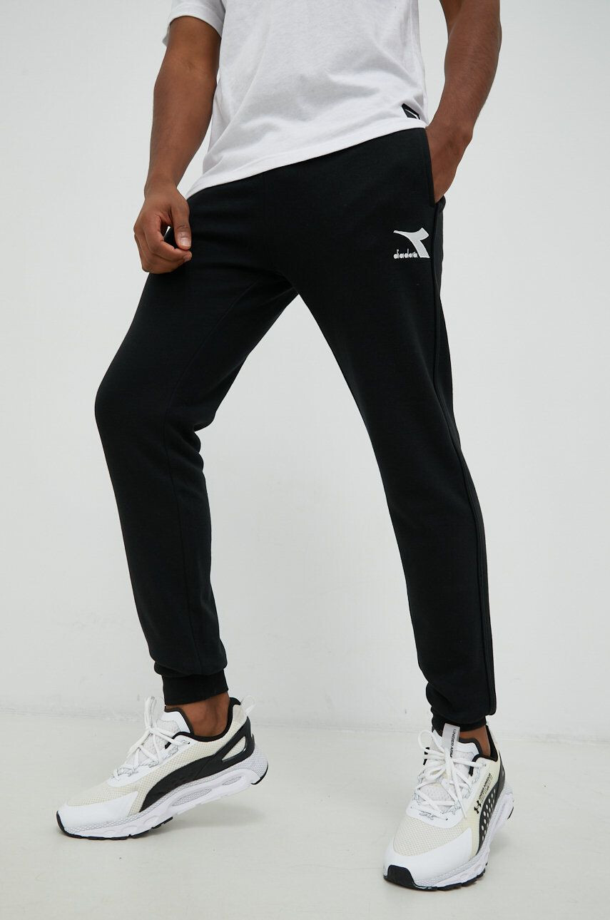 Diadora pantaloni de trening - Pled.ro