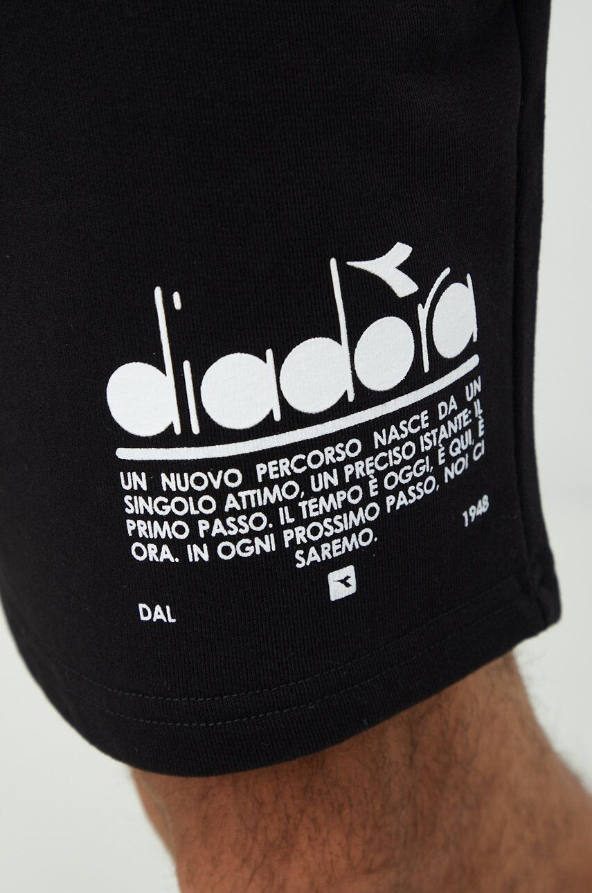 Diadora pantaloni scurti din bumbac - Pled.ro