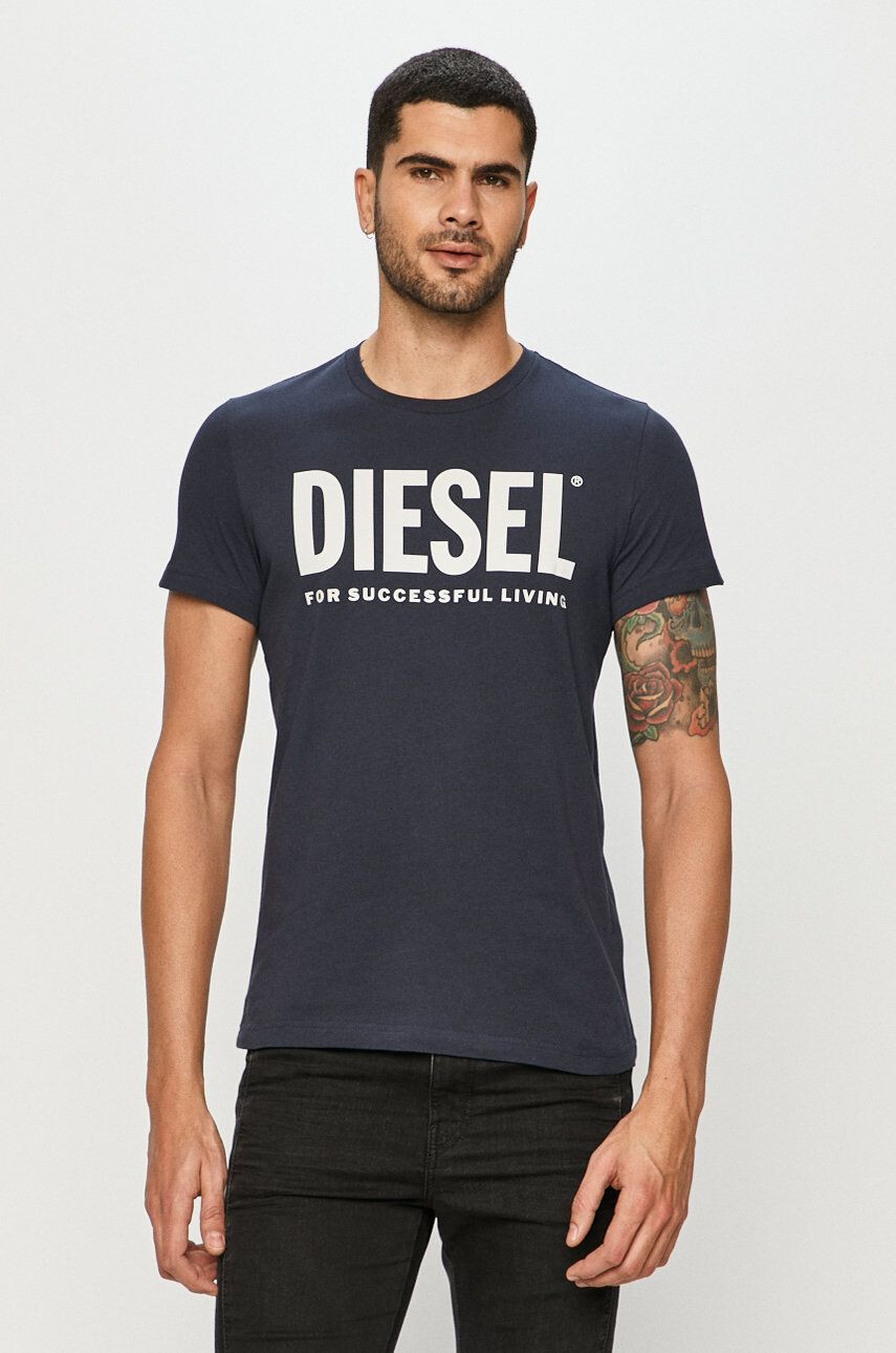 Diesel Tricou bărbați culoarea albastru marin cu imprimeu - Pled.ro