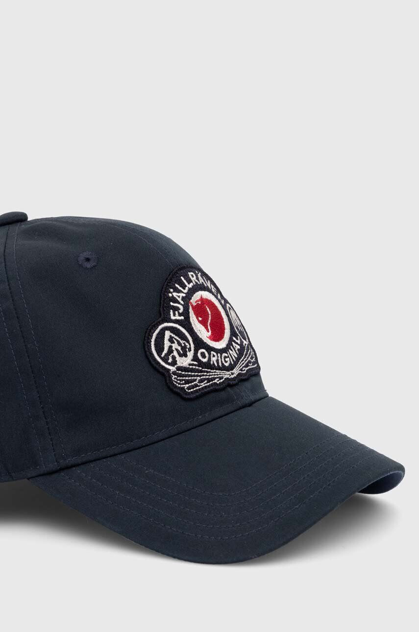 Fjallraven șapcă Classic Badge Cap culoarea albastru marin cu imprimeu F86979.555-555 - Pled.ro