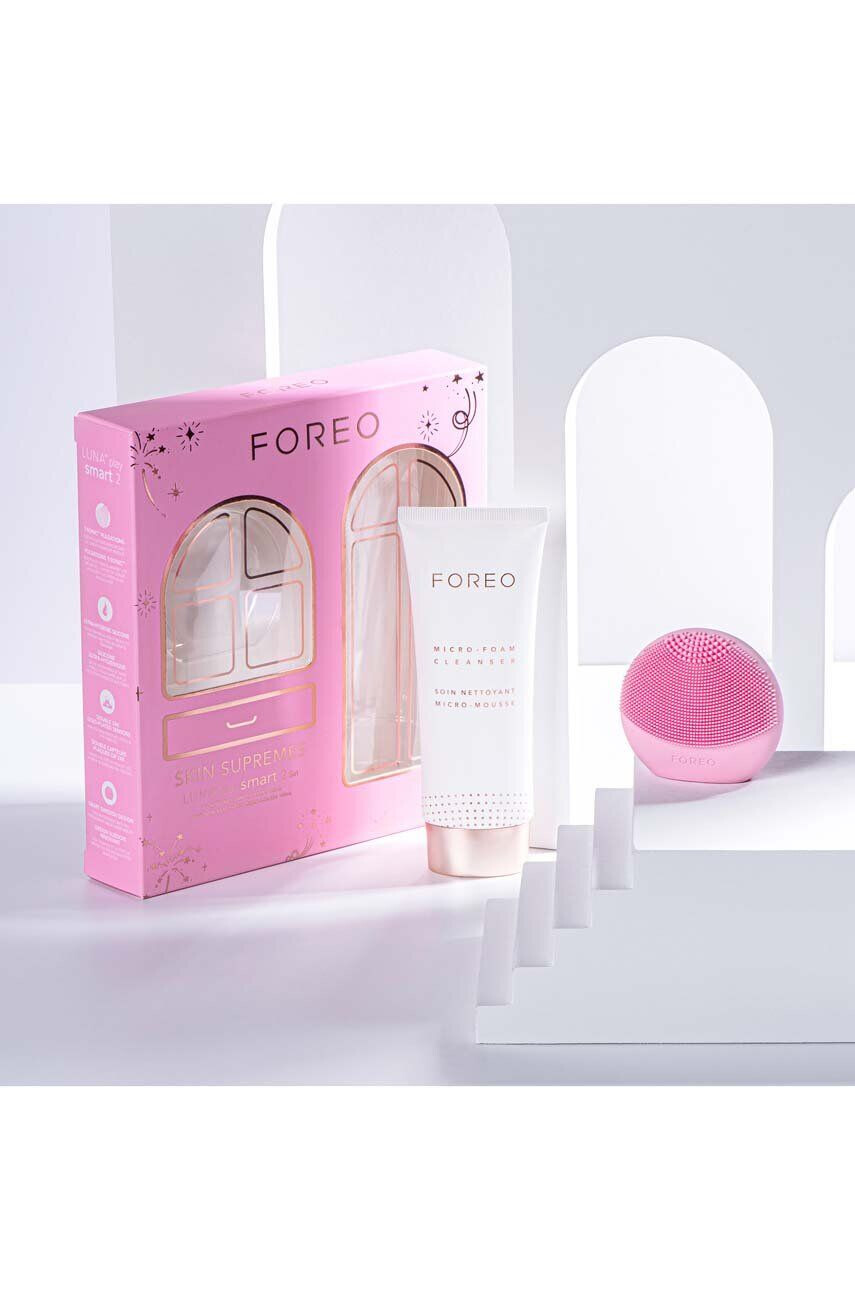 FOREO kit de îngrijire a pielii faciale Skin Supremes 2022 LUNA™ play smart 2 + Micro-Foam Cleanser 100 ml - Pled.ro