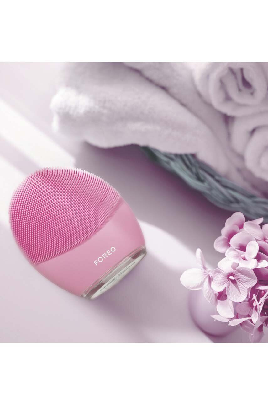 FOREO masaj facial și perie de curățare LUNA™ 3 Normal Skin - Pled.ro