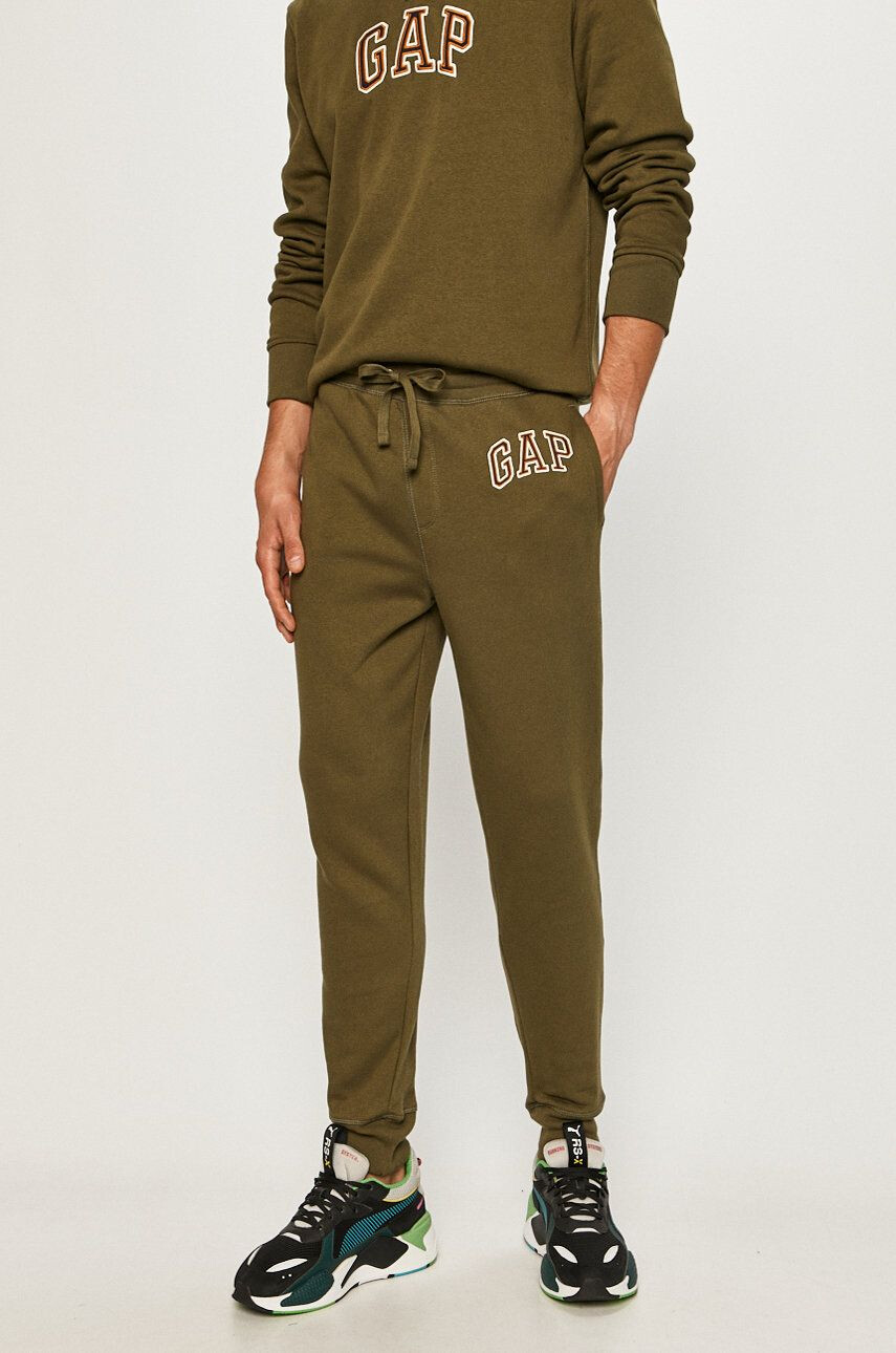 Gap Pantaloni - Pled.ro