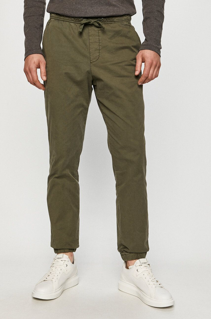 Gap Pantaloni - Pled.ro