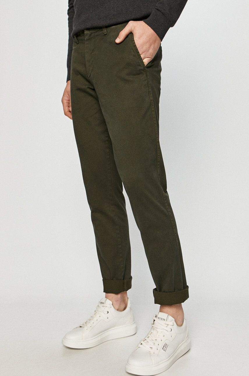 Gap Pantaloni - Pled.ro