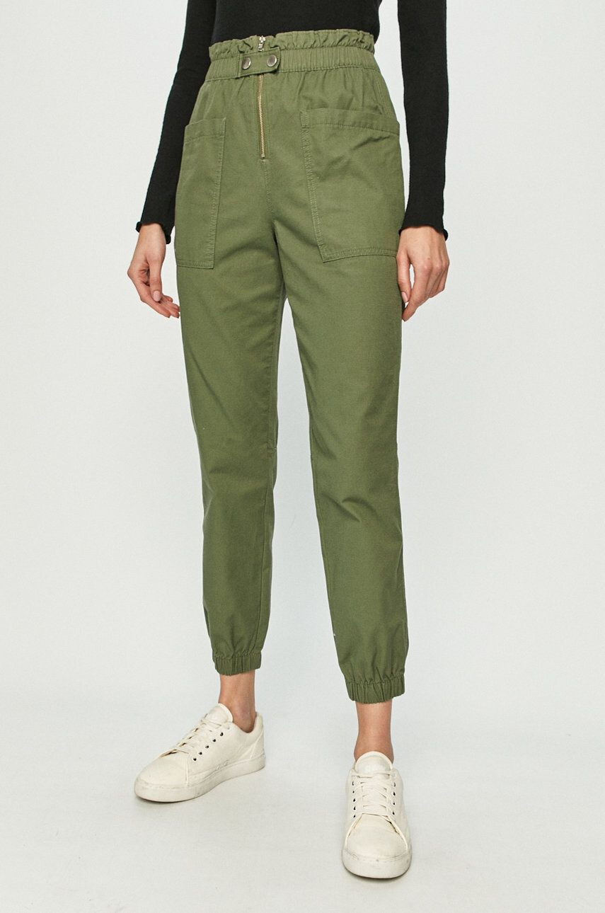 Gap Pantaloni - Pled.ro