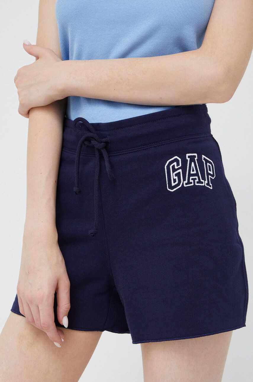 Gap pantaloni scurti - Pled.ro