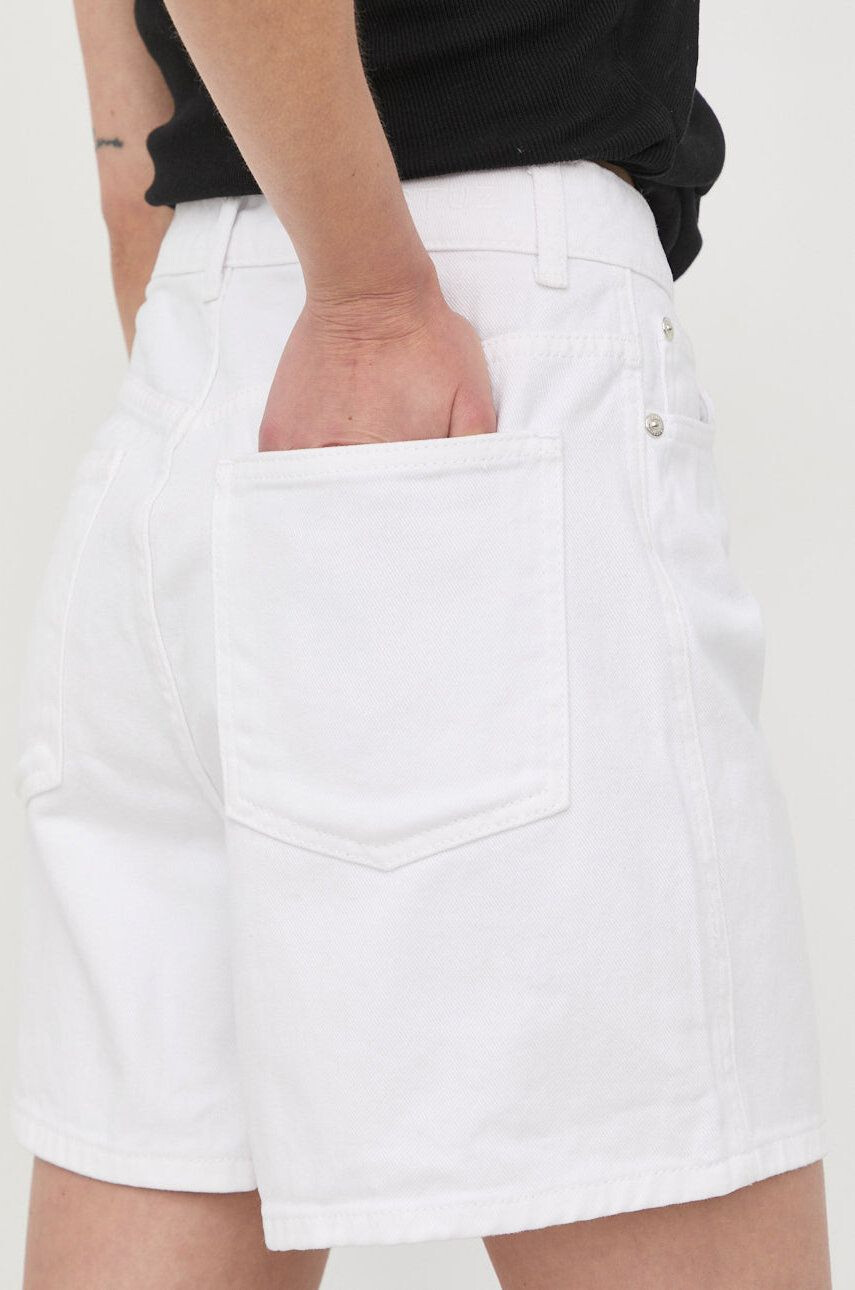 Gestuz pantaloni scurti din bumbac femei culoarea alb neted high waist - Pled.ro