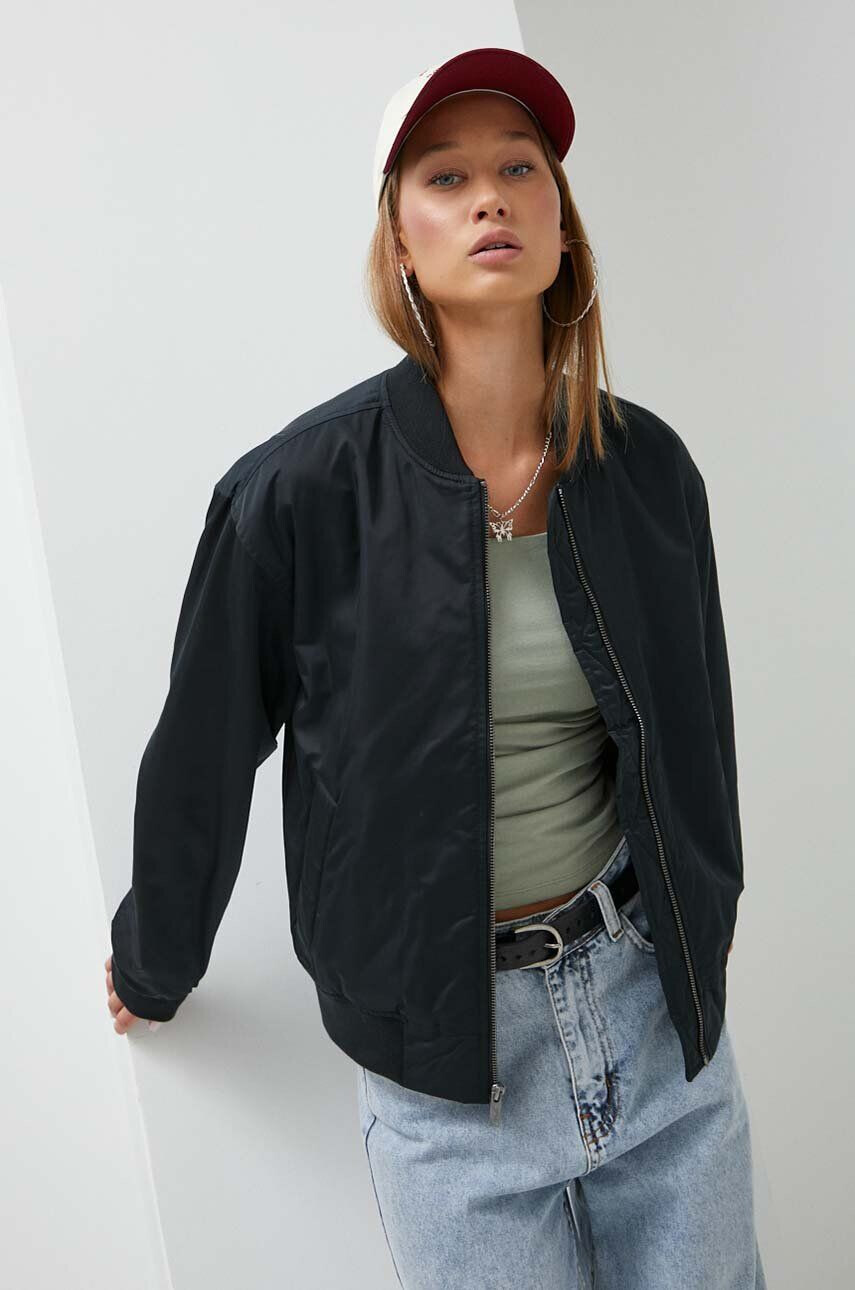 Hollister Co. geaca bomber femei culoarea negru de tranzitie - Pled.ro