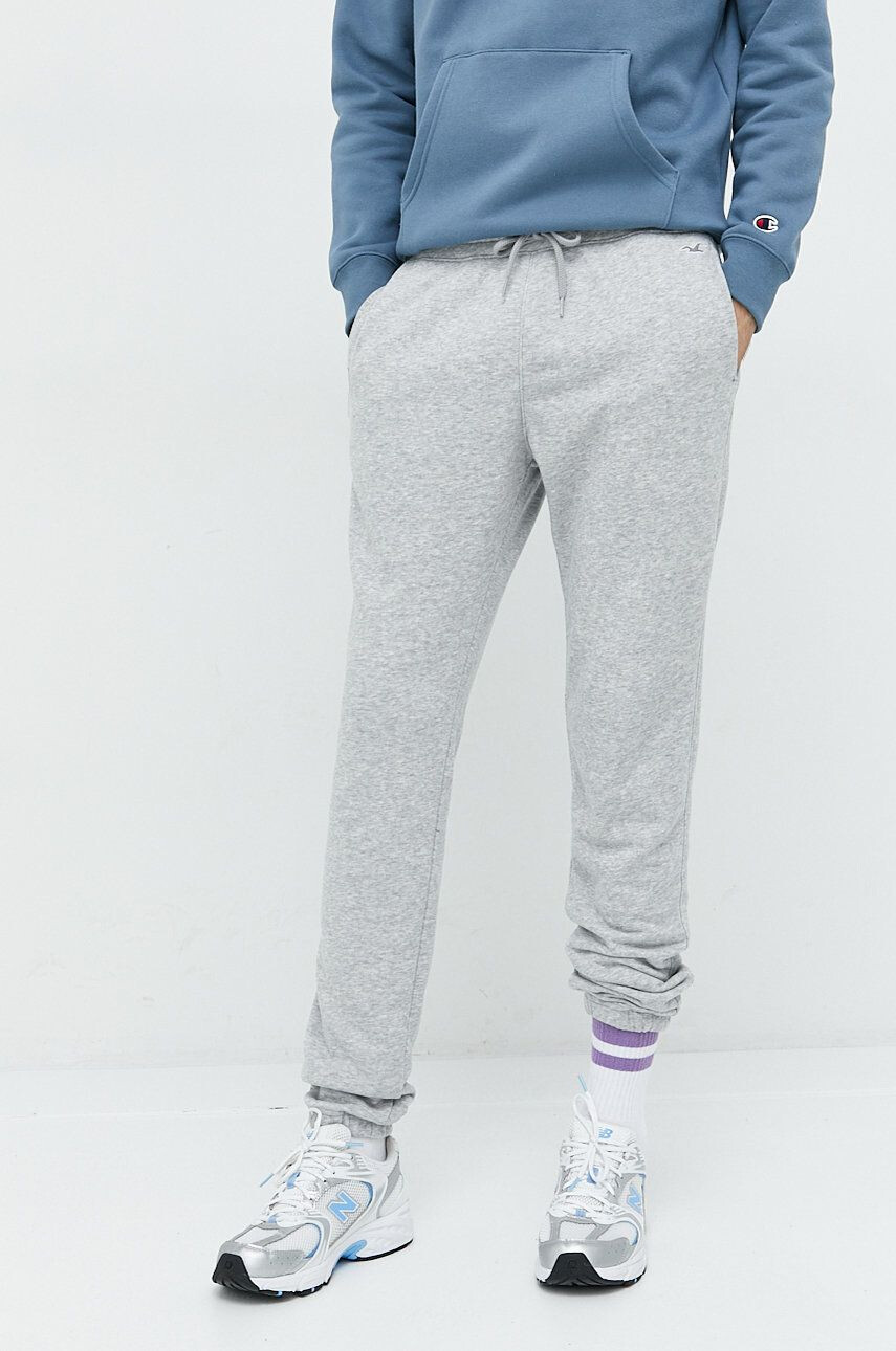 Hollister Co. pantaloni de trening barbati culoarea gri melanj - Pled.ro