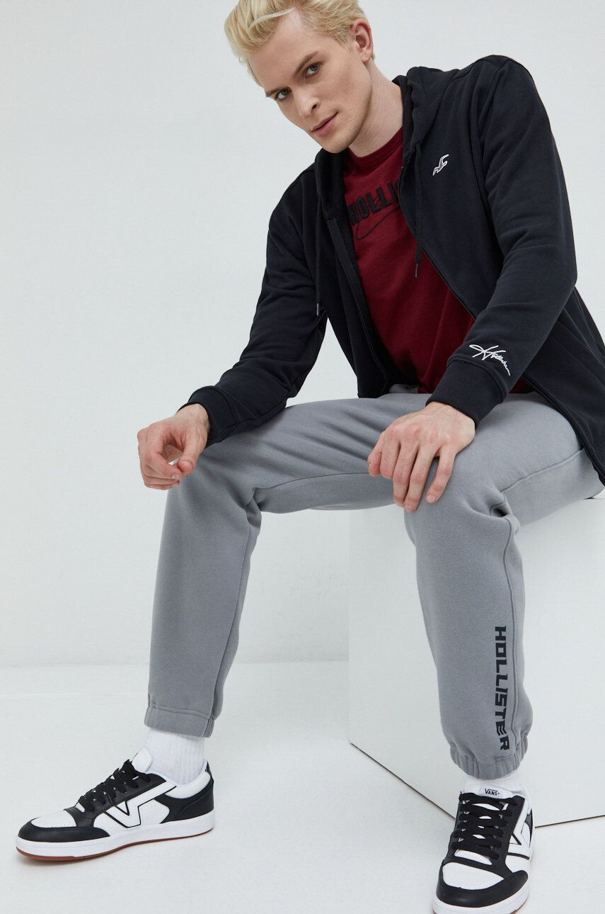 Hollister Co. pantaloni de trening barbati culoarea gri neted - Pled.ro