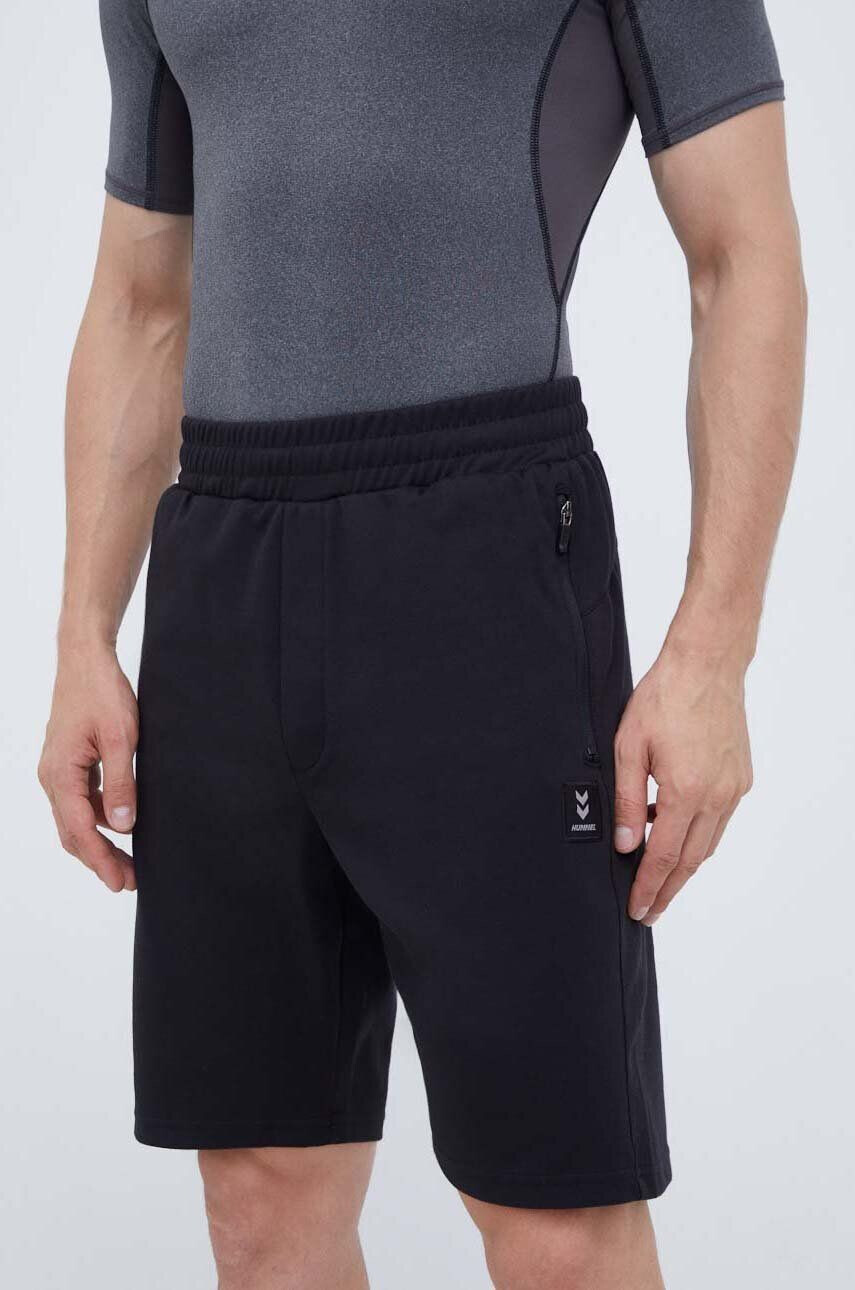 Hummel pantaloni scurți de antrenament Interval culoarea negru - Pled.ro