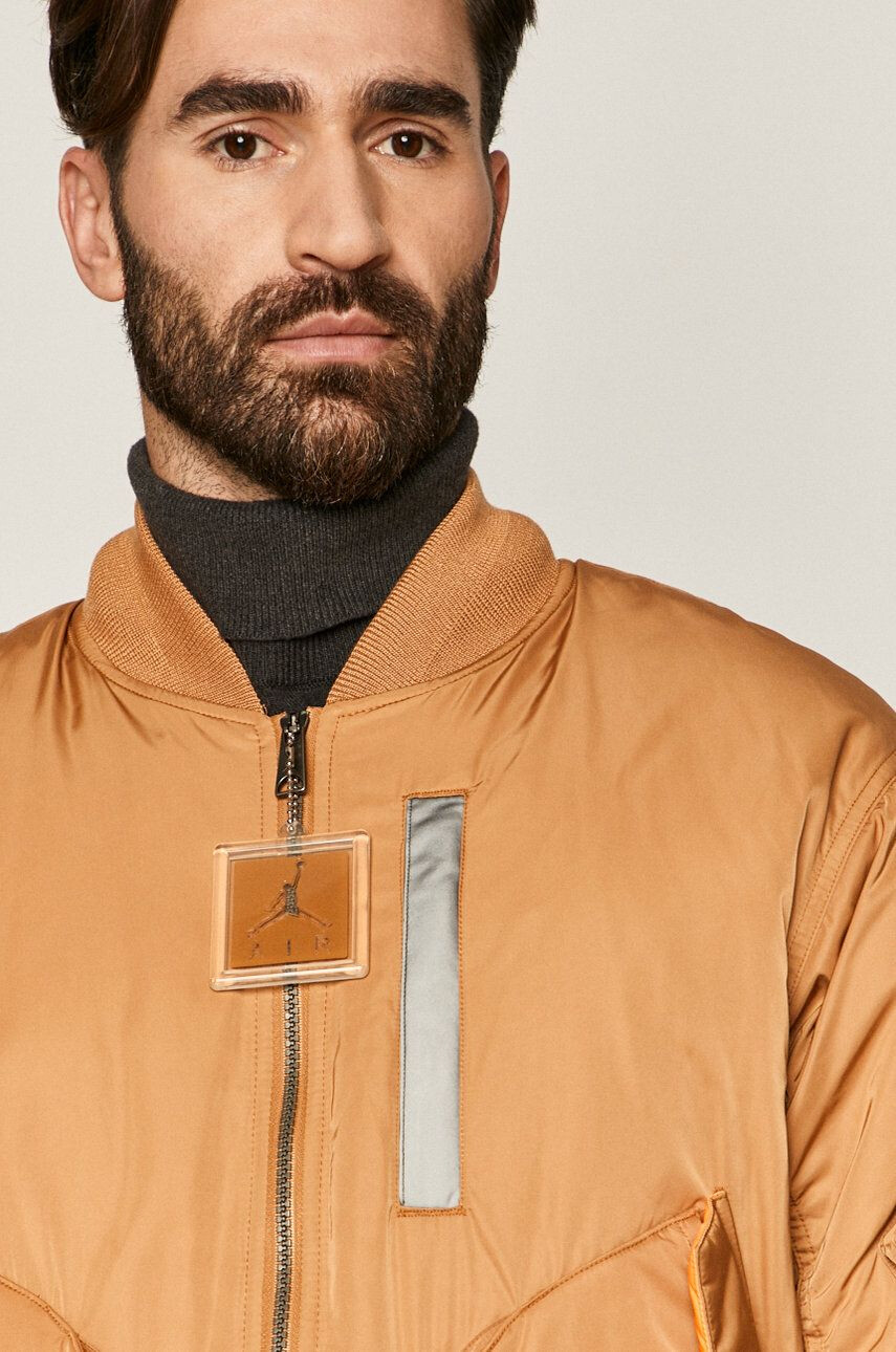 Jordan Geaca bomber - Pled.ro