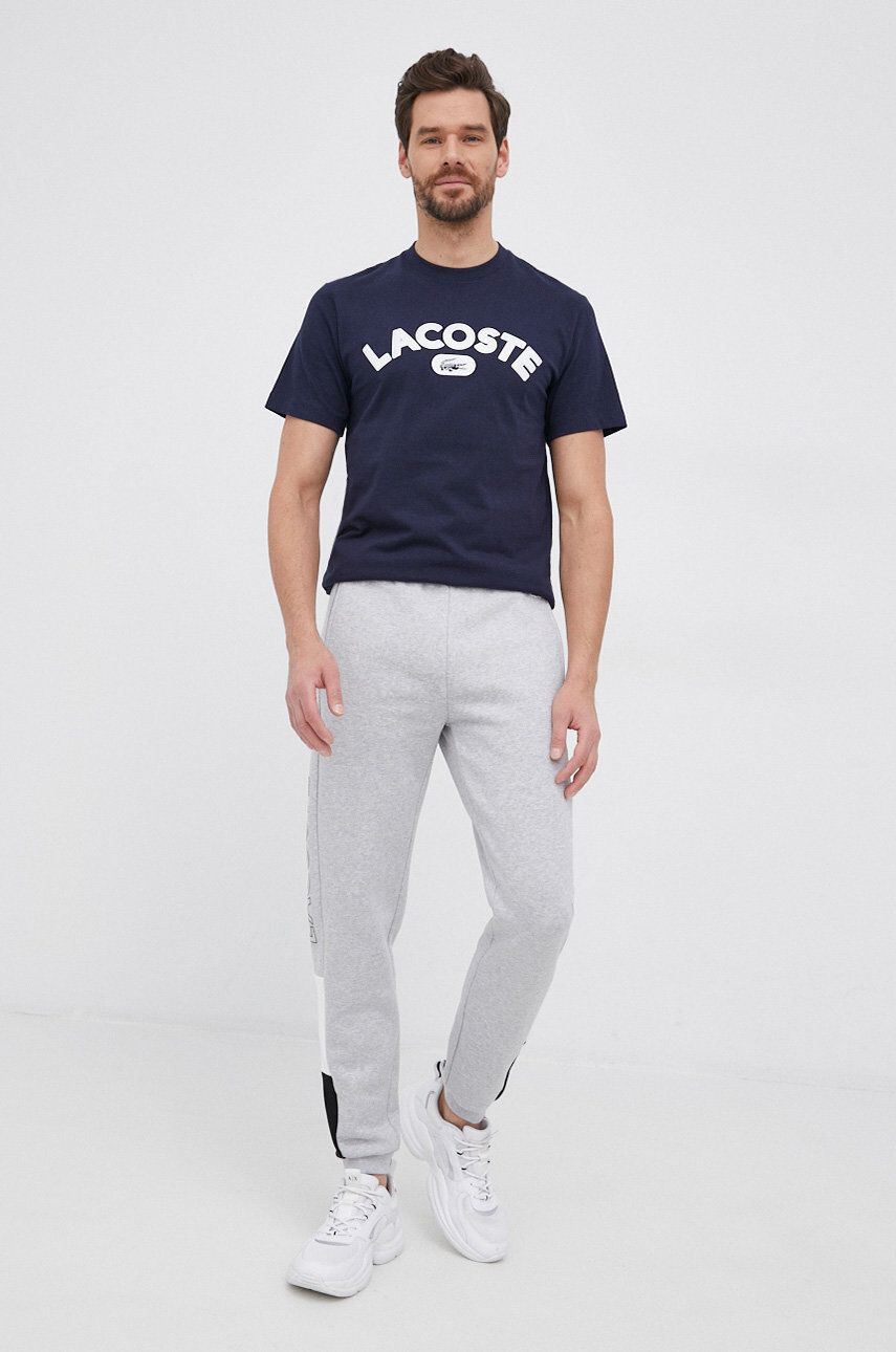 Lacoste Pantaloni bărbați culoarea gri material neted - Pled.ro