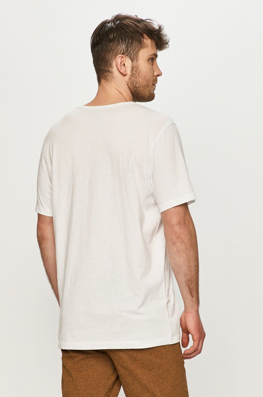 Lee Tricou - Pled.ro