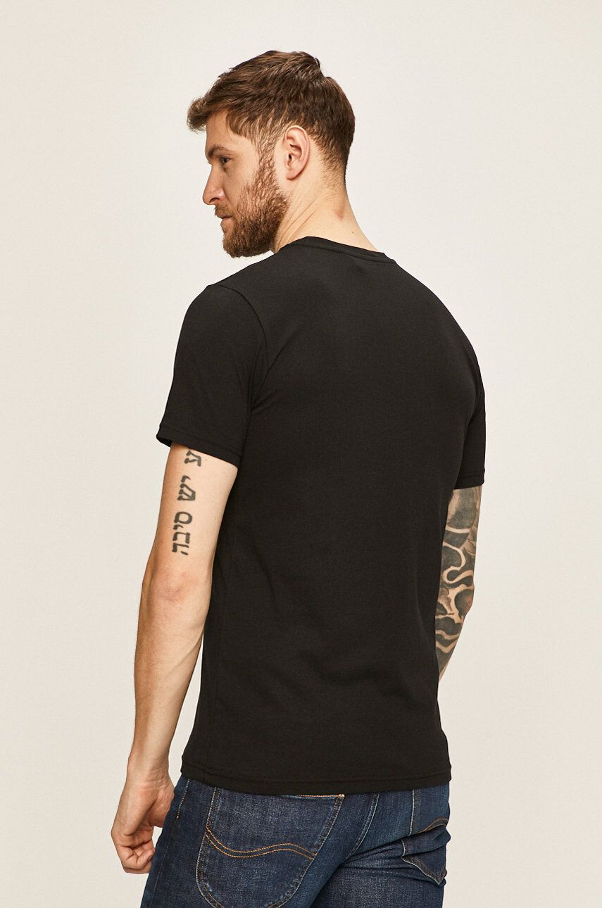 Lee Tricou - Pled.ro