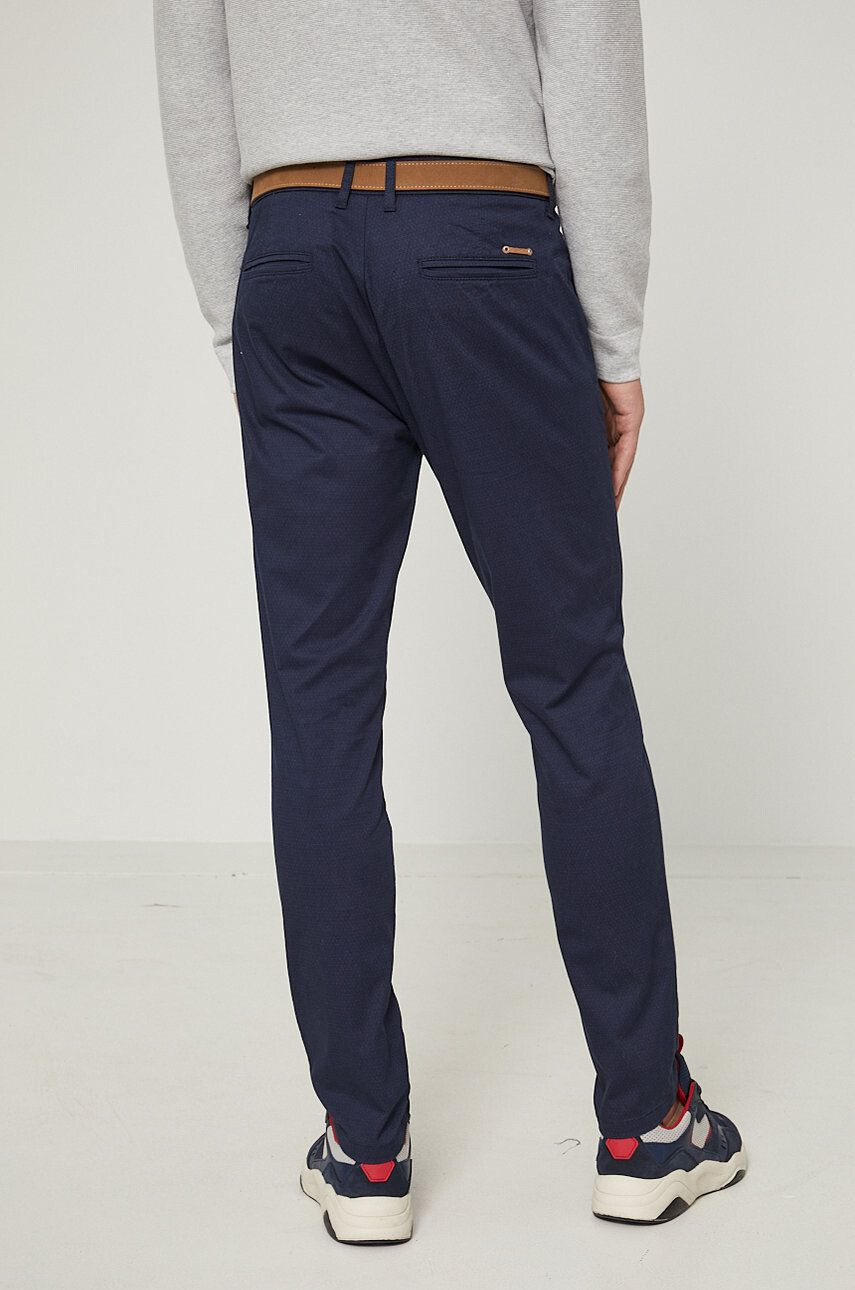 Medicine pantaloni barbati culoarea bej cu fason chinos - Pled.ro