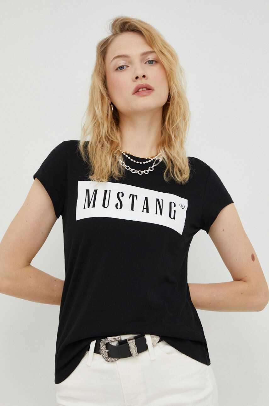 Mustang tricou barbati culoarea albastru marin neted - Pled.ro