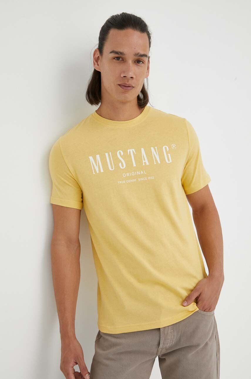 Mustang tricou din bumbac culoarea galben cu imprimeu - Pled.ro