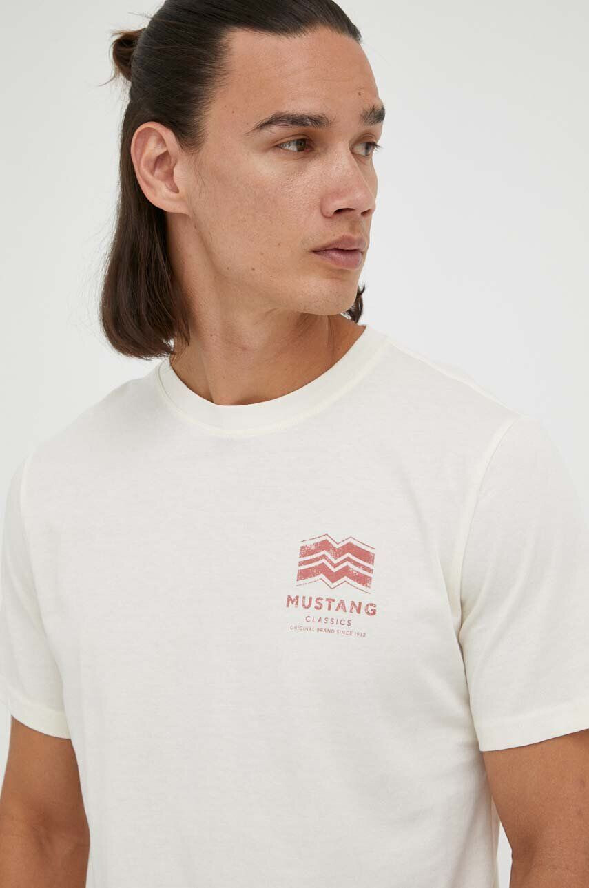 Mustang tricou din bumbac culoarea bej cu imprimeu - Pled.ro