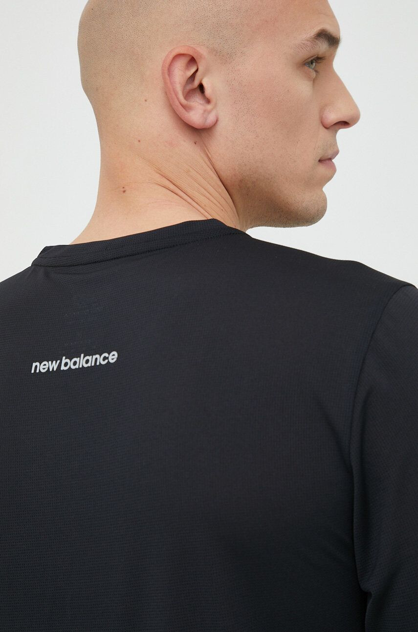 New Balance longsleeve pentru alergare Accelerate culoarea negru neted - Pled.ro