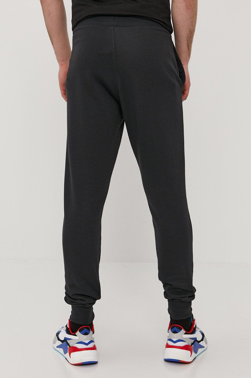 New Balance Pantaloni MP03904BK bărbați culoarea negru material neted MP03904BK-001 - Pled.ro