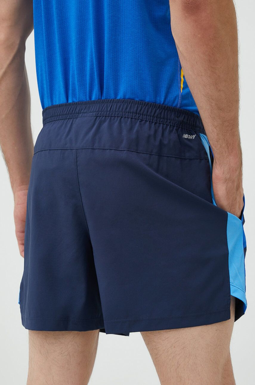 New Balance pantaloni scurți de alergare Accelerate barbati culoarea albastru marin - Pled.ro