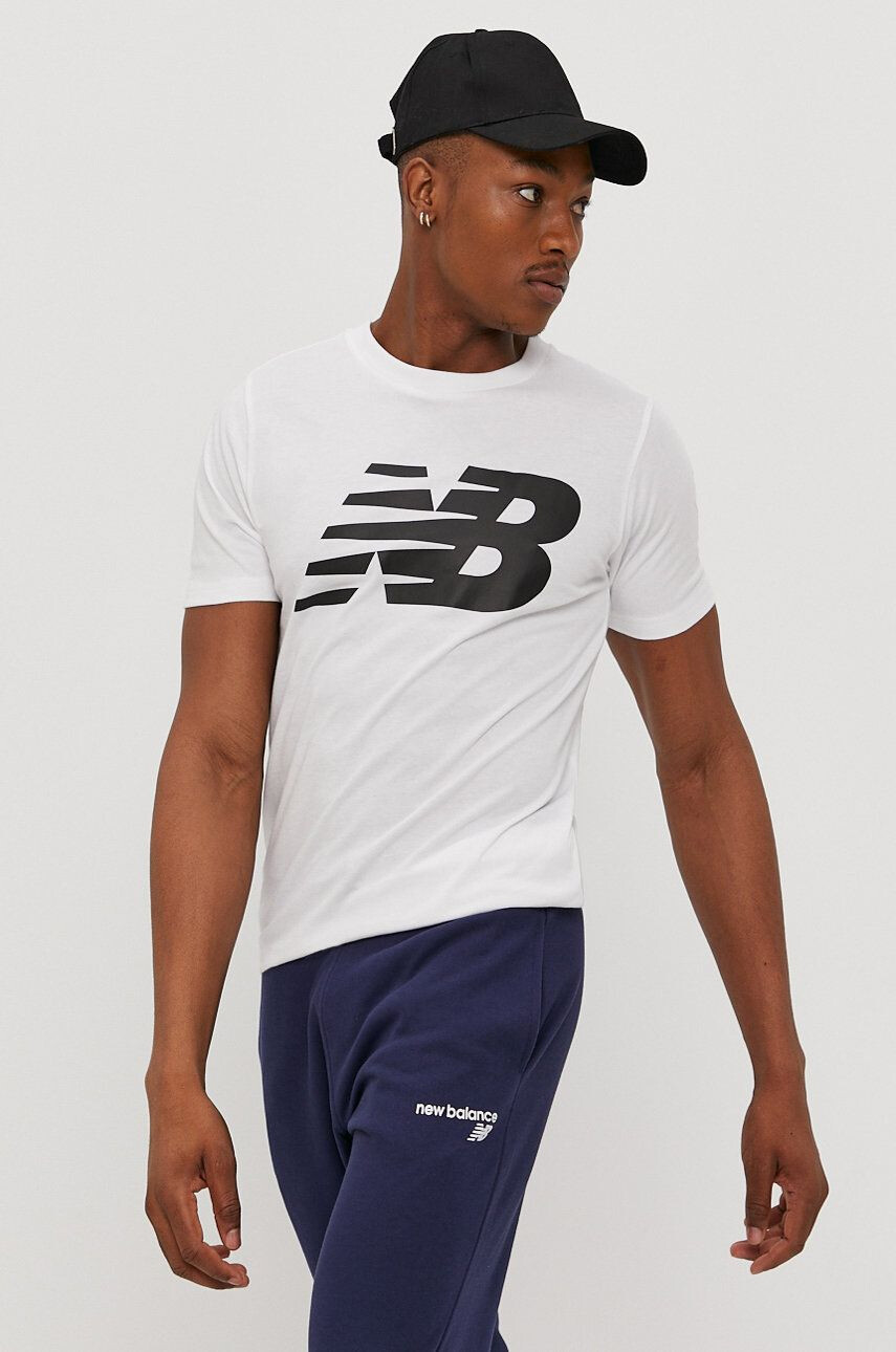 New Balance Tricou MT03919WT bărbați culoarea alb cu imprimeu - Pled.ro