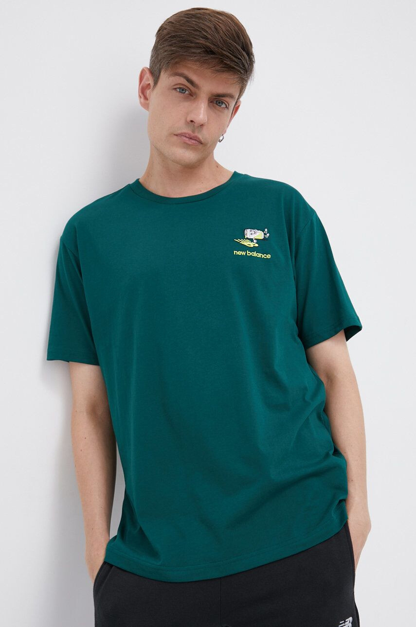 New Balance Tricou din bumbac culoarea verde cu imprimeu - Pled.ro