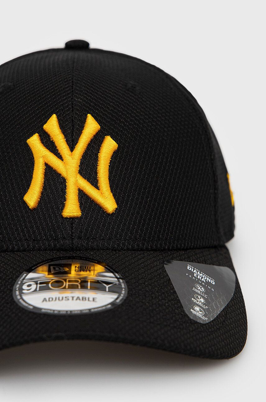 New Era caciula culoarea negru din tricot gros NEW YORK YANKEES - Pled.ro