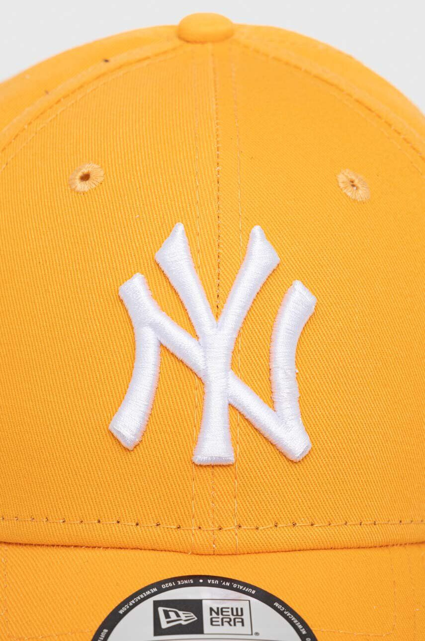 New Era șapcă de baseball din bumbac culoarea portocaliu cu imprimeu NEW YORK YANKEES - Pled.ro