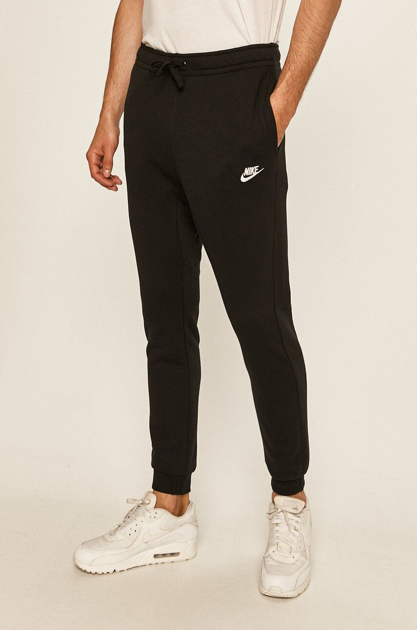 Nike Pantaloni - Pled.ro