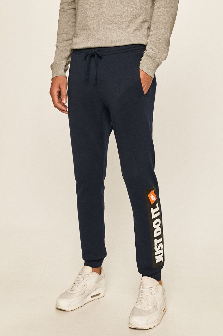 Nike Pantaloni - Pled.ro