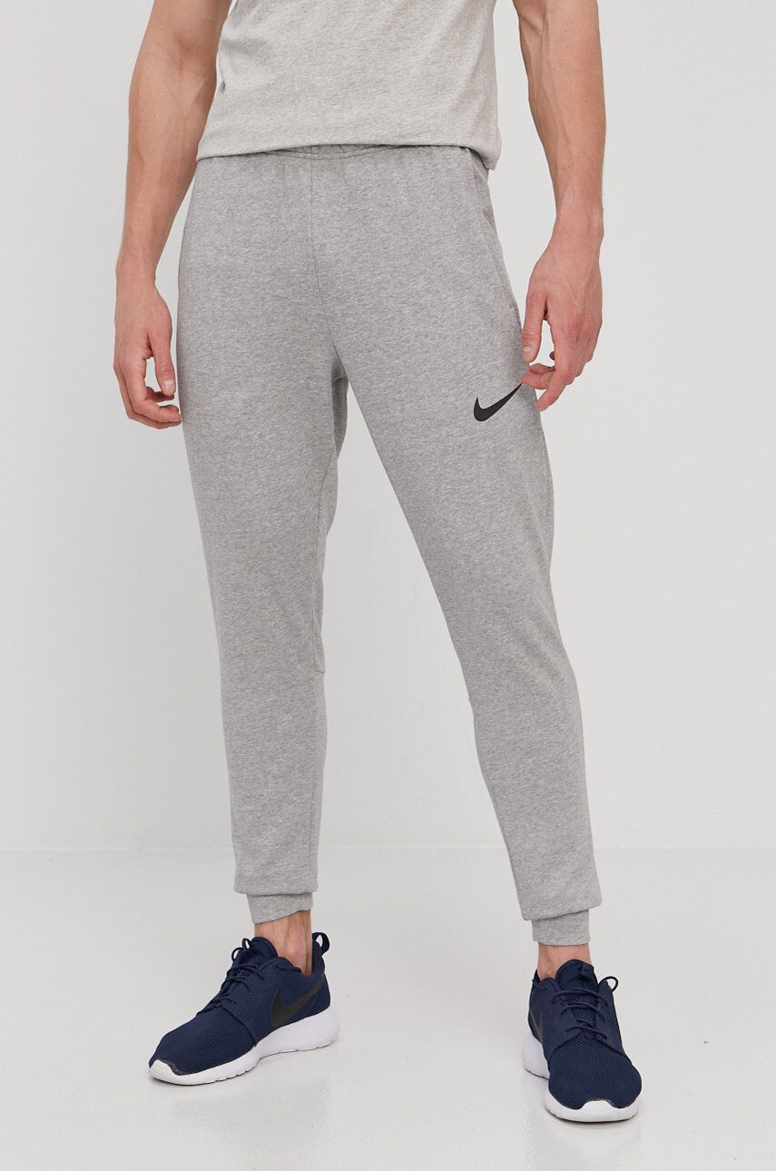 Nike Pantaloni - Pled.ro