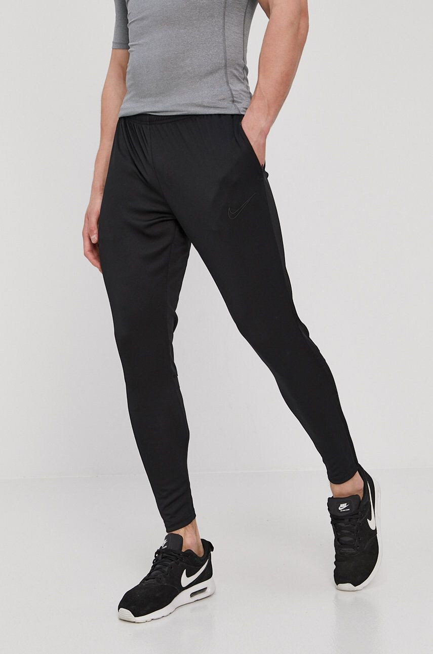 Nike Pantaloni - Pled.ro