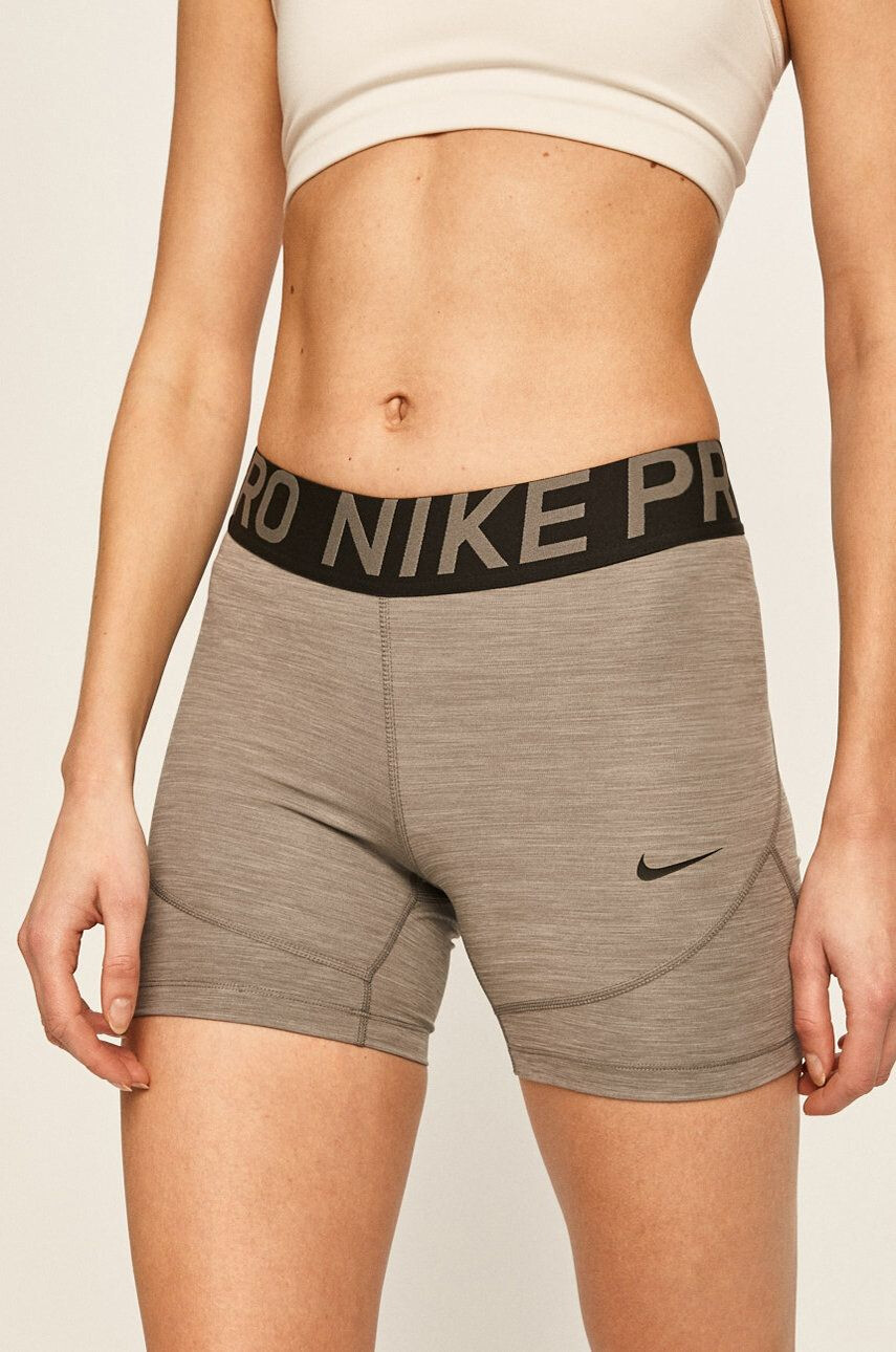 Nike Pantaloni scurti - Pled.ro