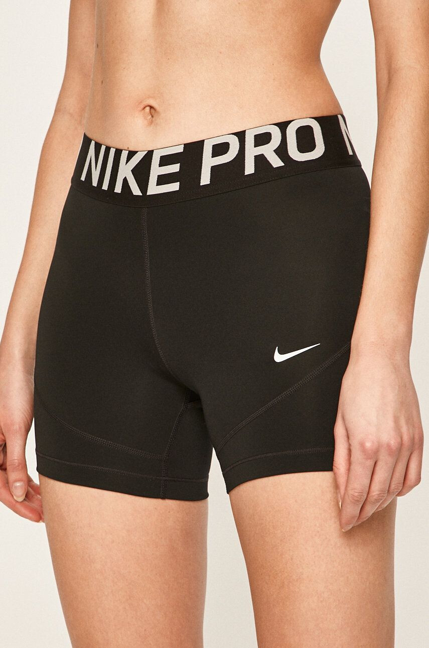 Nike Pantaloni scurti - Pled.ro