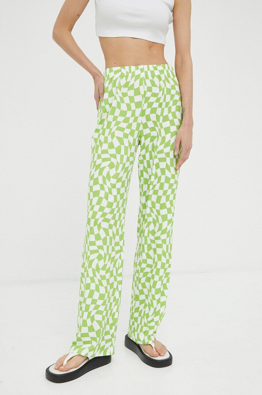 Resume Résumé pantaloni de trening culoarea verde modelator - Pled.ro