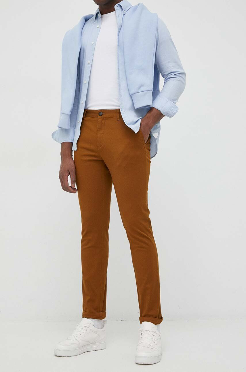 Sisley pantaloni barbati culoarea maro mulata - Pled.ro