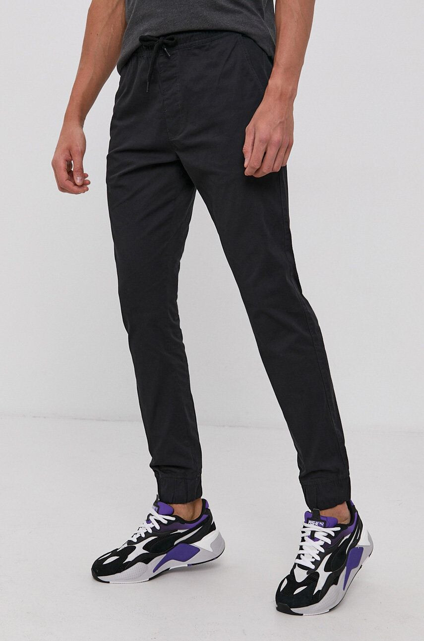 Solid ! Pantaloni bărbați culoarea negru jogger - Pled.ro