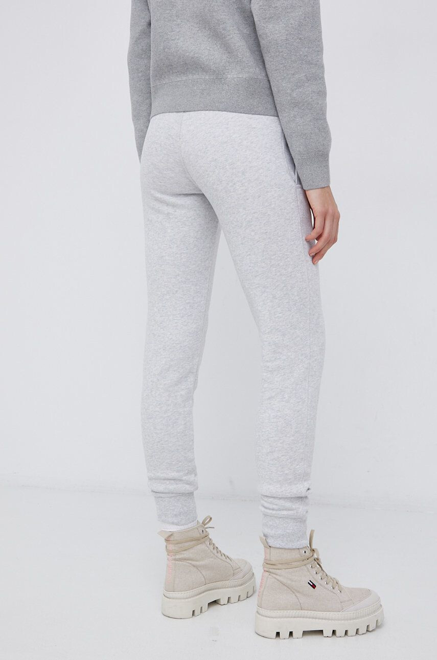 Superdry Pantaloni femei culoarea roz melanj - Pled.ro