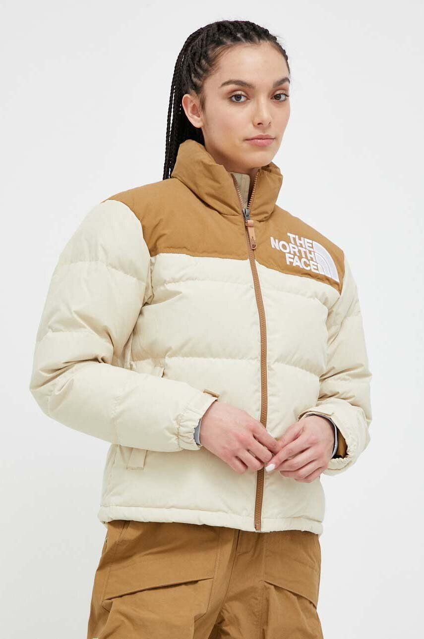 The North Face geaca de puf 92 LOW-FI HI-TEK NUPTSE JACKET femei culoarea bej de iarna - Pled.ro