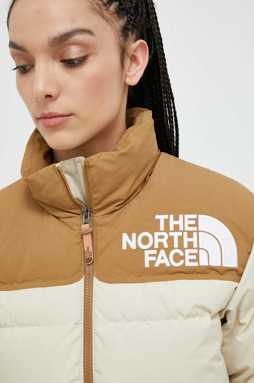 The North Face geaca de puf 92 LOW-FI HI-TEK NUPTSE JACKET femei culoarea bej de iarna - Pled.ro